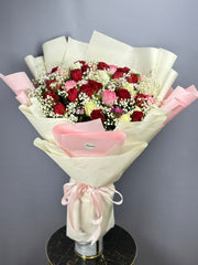 Love You Mom Red Rose Bouquet — 22 red roses & 4 baby’s breath — Mother’s Day bouquet — delivery Lahore, Karachi, Islamabad

